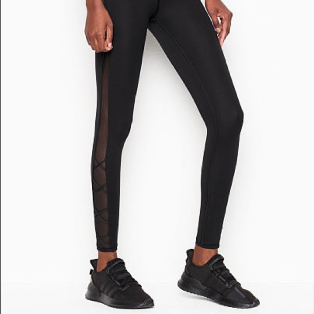 NWT Victoria’s Secret Incredible Essential Legging